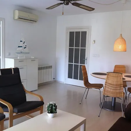 Apto En El Centro A 50M De La Playa