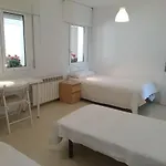 Apto En El Centro A 50M De La Playa Rosas